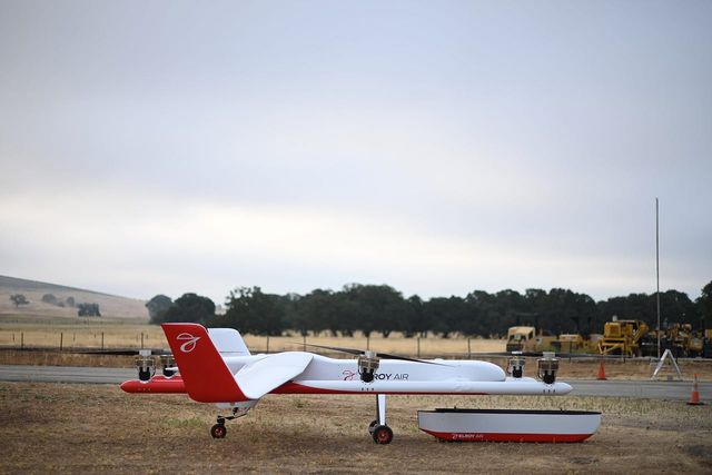 Elroy Air’s Chaparral prototype and a modular cargo pod, on the tarmac at Camp Roberts, CA.