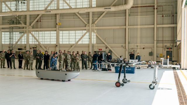 Without intervention from operators, the Elroy Air vehicle located and navigated autonomously to a cargo pod inside a hangar from a distance of 20 meters, then used its robotic grasping mechanism to pick the pod up and secure it to the underside of the vehicle.